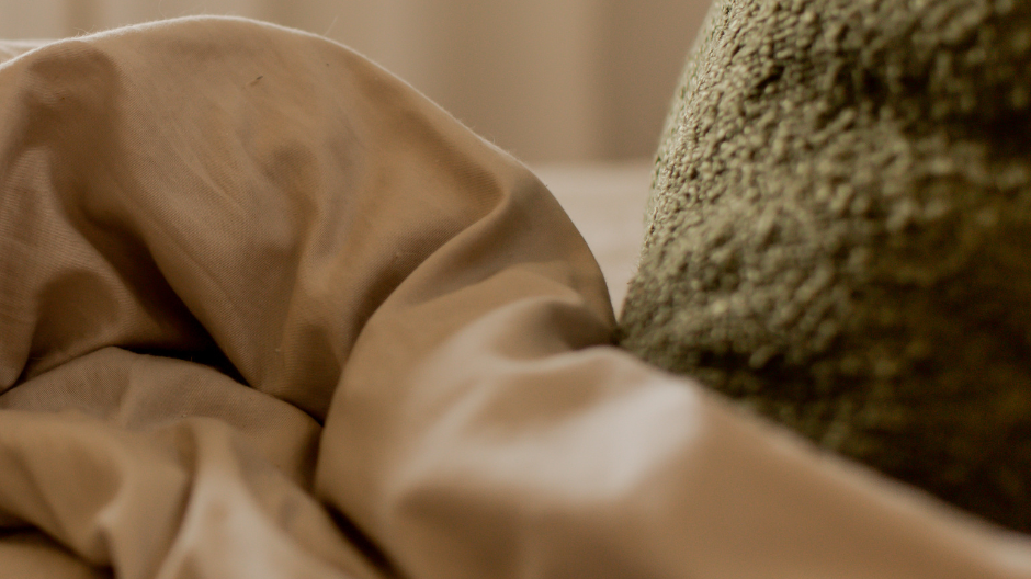 How to Choose Quilt Covers & Sheets That Actually Work With Your Down Quilt