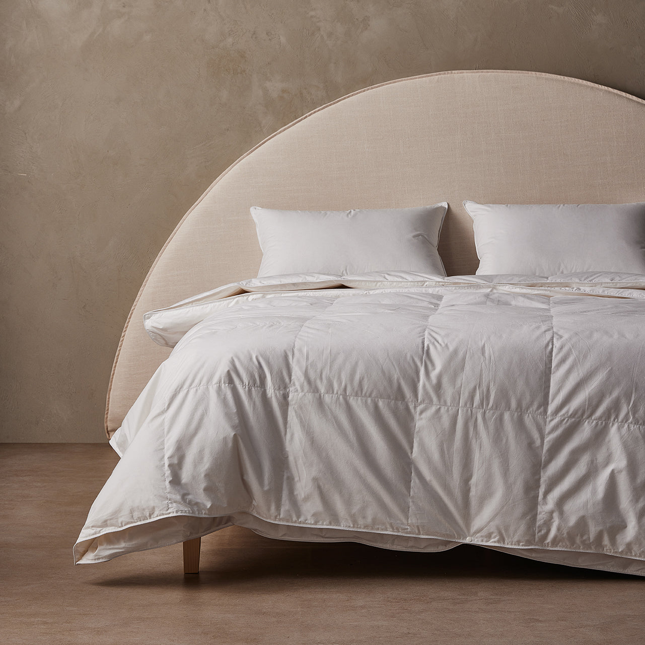Down vs. Synthetic Quilts: Which Is Better?