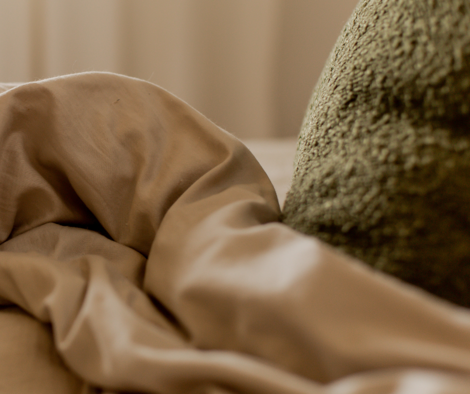 How to Choose Quilt Covers & Sheets That Actually Work With Your Down Quilt